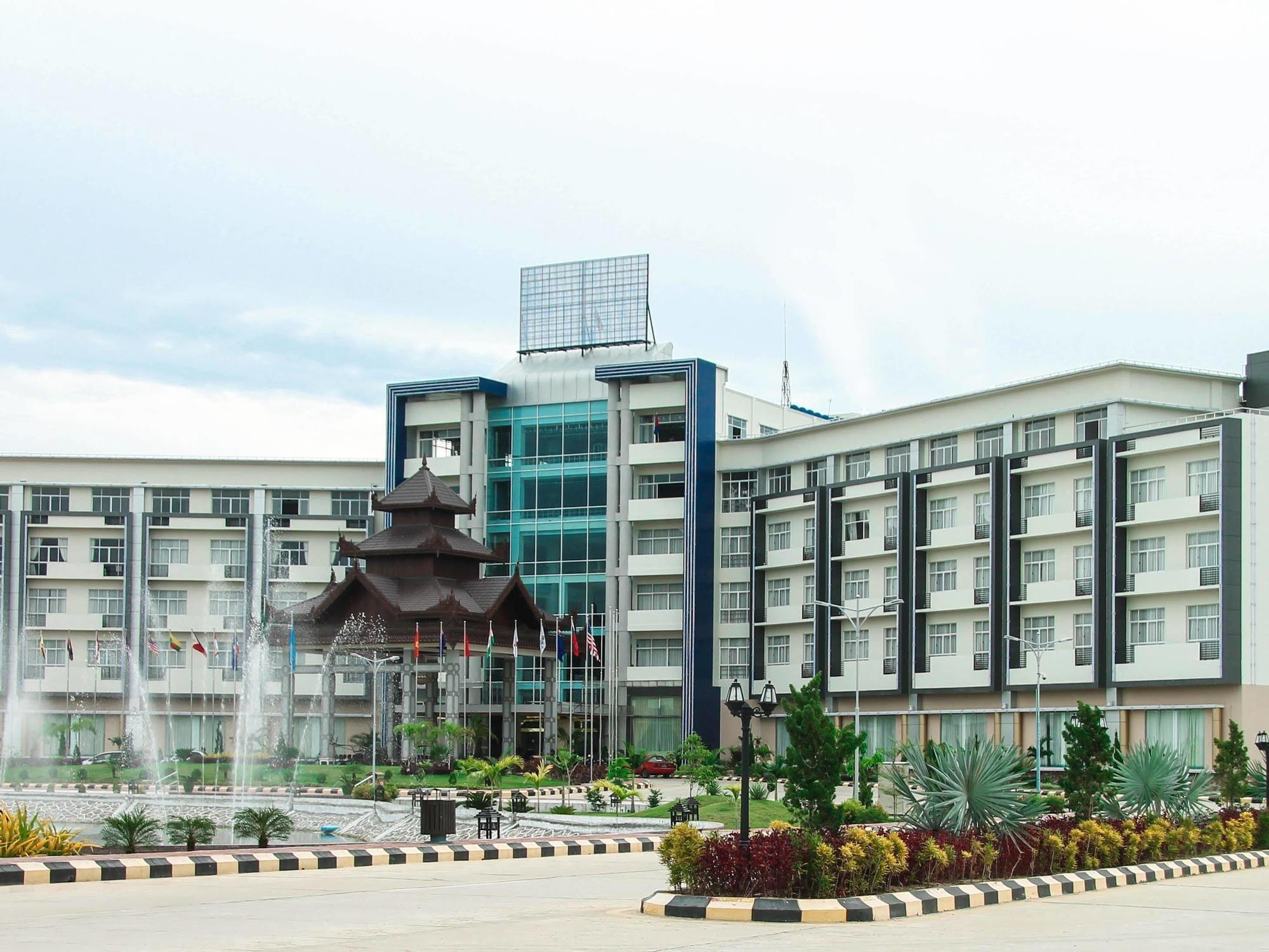 Naypyidaw Mingalar Thiri酒店 外观 照片
